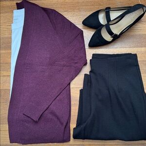 🍇 Old Navy burgundy open cardigan. Size S.